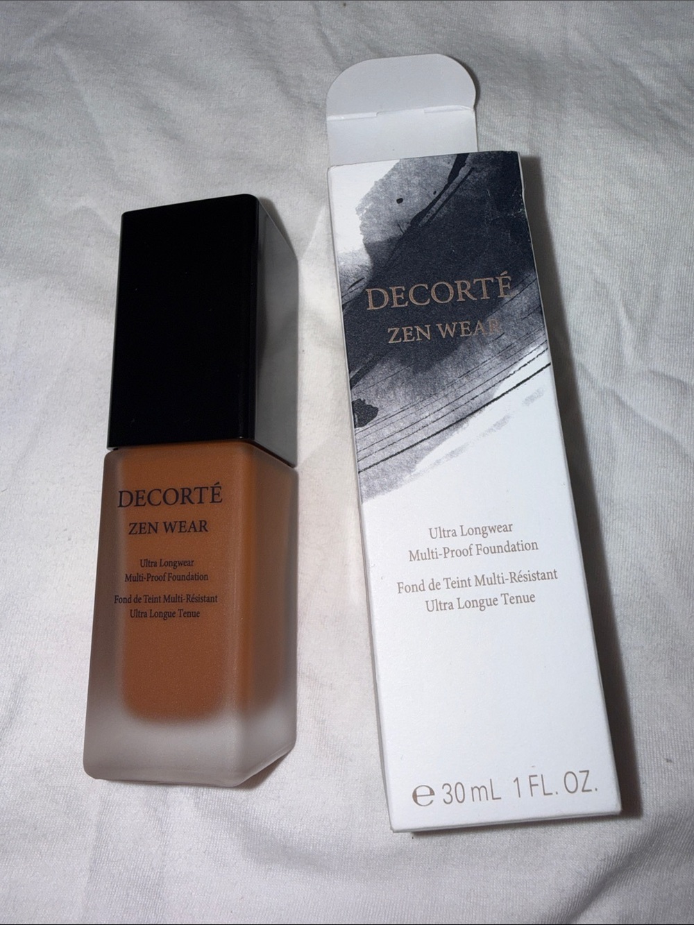 DECORTÉ Zen Wear Ultra Longwear Foundation — Warm Brown